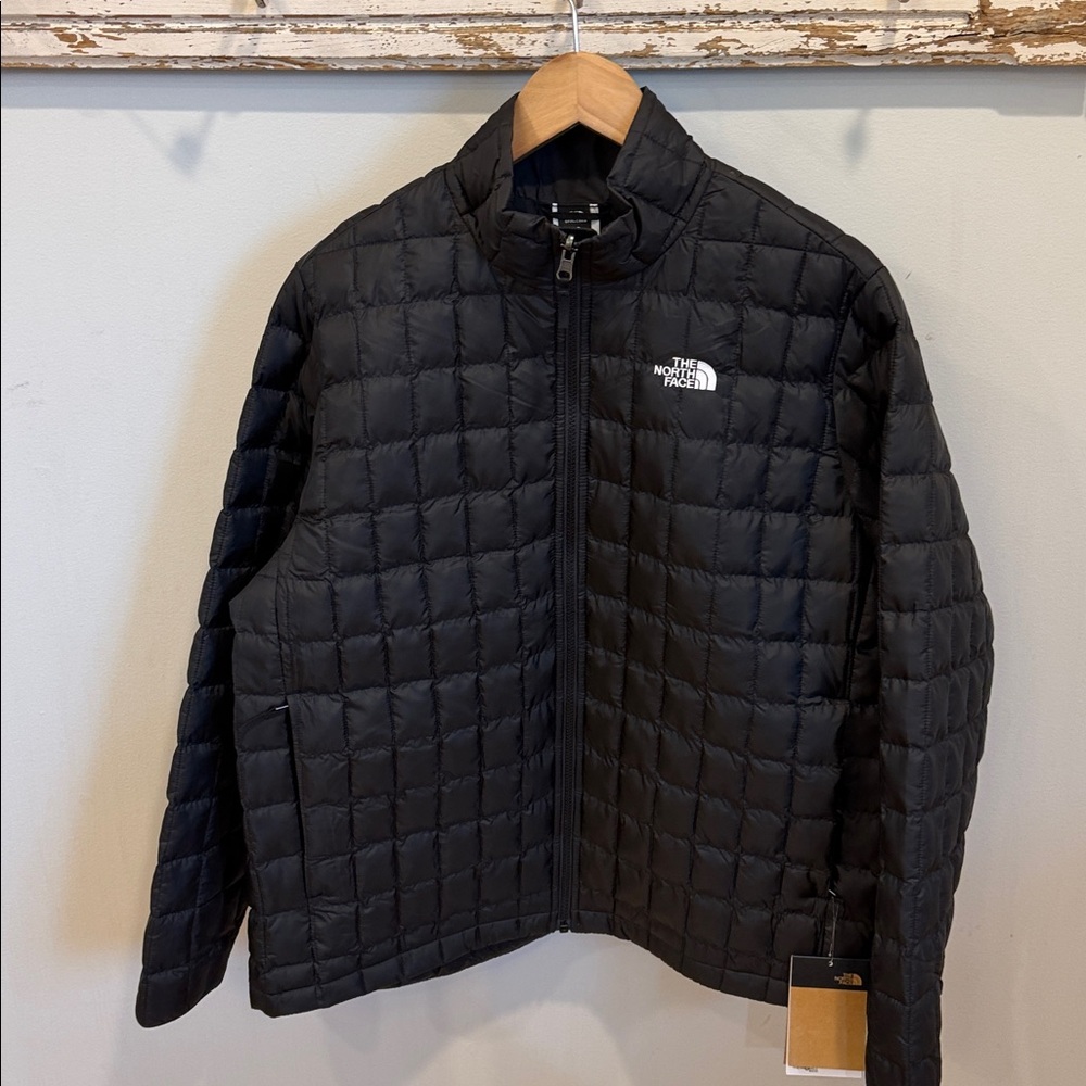The North Face NWT Thermo Insulation Jacket Size XLarge